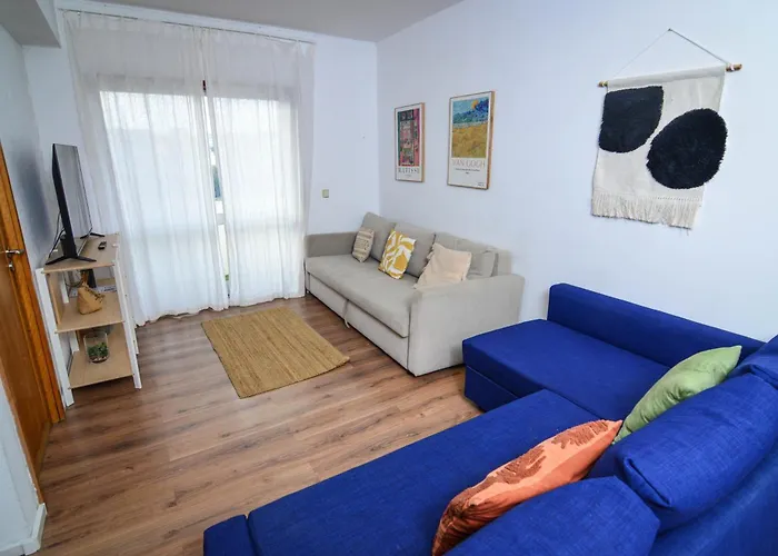 Travel & Live Fernao Magalhaes Porto