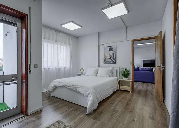 Travel & Live Fernao Magalhaes