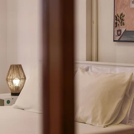Apartment Travel & Live Fernao Magalhaes Porto