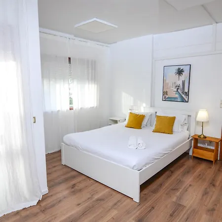 Travel & Live Fernao Magalhaes Apartman