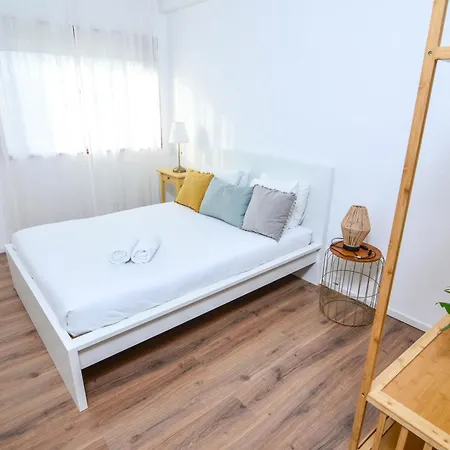 Travel & Live Fernao Magalhaes Daire