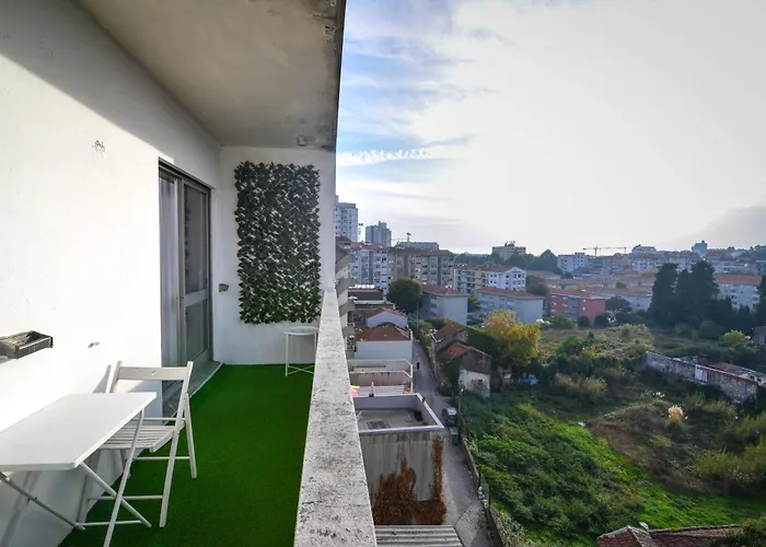 Daire Travel & Live Fernao Magalhaes Porto